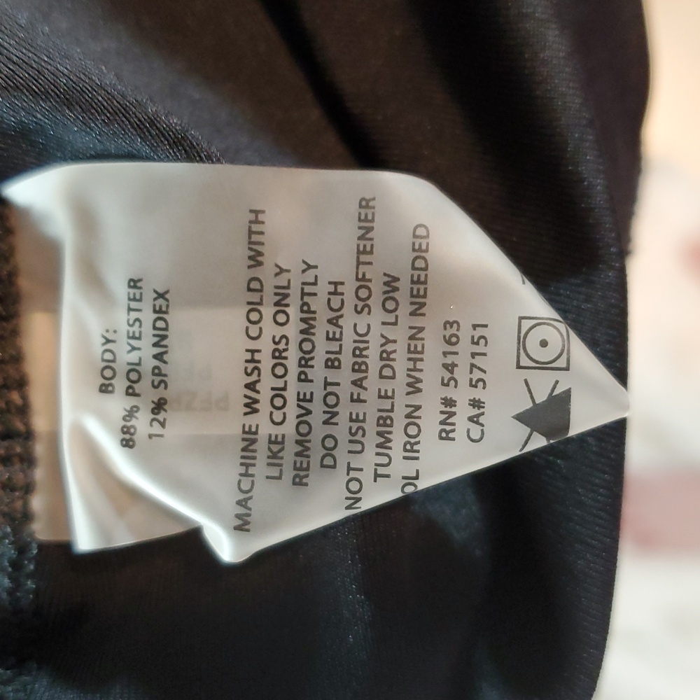 Calvin Klein Performance Black Cropped Pants Quick Dry Size M EUC - Picture 8 of 8